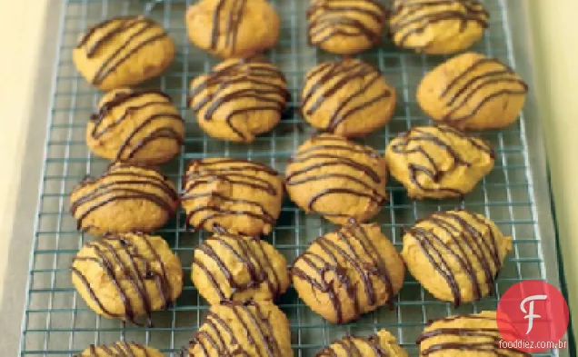 Biscoitos De Abóbora Com Vidro De Chocolate