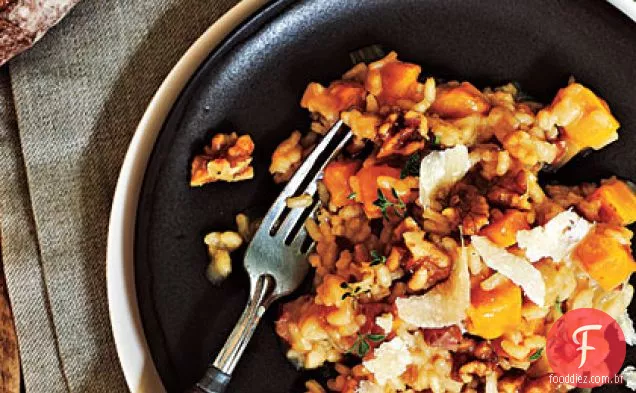 Risoto de abóbora assada com nozes açucaradas