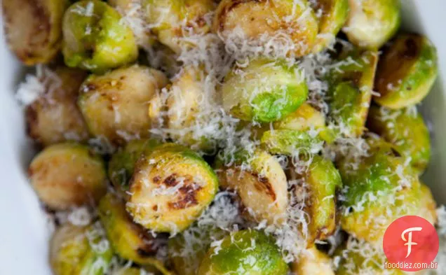 Pan Frito Parmesão Couves De Bruxelas