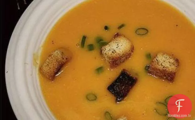 Sopa de abóbora de inverno com Croutons Gruyère