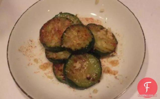 Aperitivo De Abobrinha Com Alho (Mutabbal Koosa)
