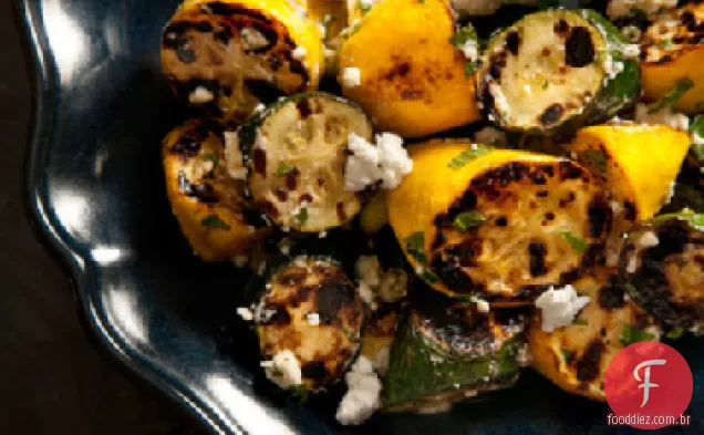 Abóbora grelhada com queijo Feta e hortelã