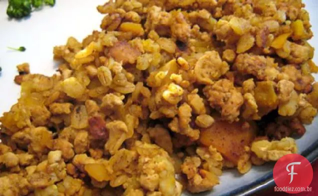 Prato De Cevada De Peru Levemente Curry (Panela De Arroz)