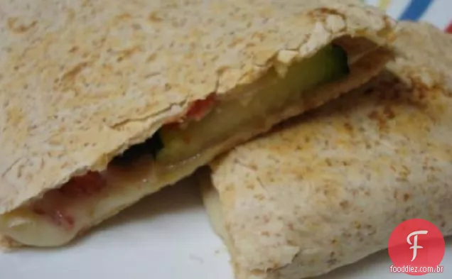 Abobrinha, tomate e mussarela Quesadillas