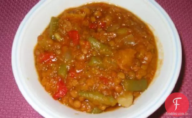 Lentilha Italiana E Ensopado De Legumes (Panela De Barro)