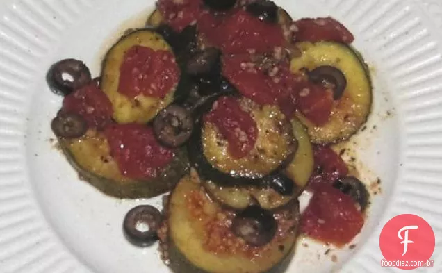 Abobrinha saudável estilo italiano e tomate Stir Fry