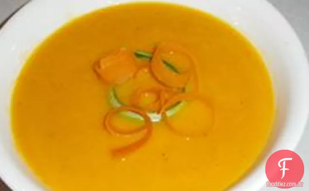 Sopa de cenoura e gengibre