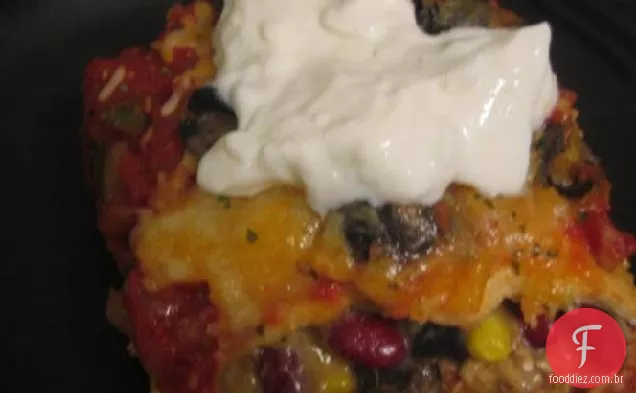 Caçarola De Enchilada De Frango Em Camadas