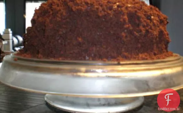 Bolo Blackout todo em Chocolate da Ebinger's