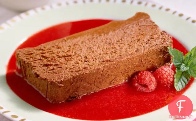 Pão de mousse de Chocolate com purê de framboesa