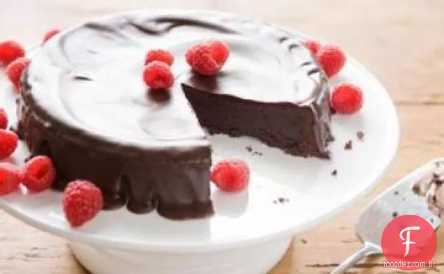 Bolo de Chocolate sem farinha com cobertura de Chocolate
