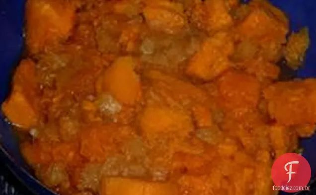 Batatas doces e abacaxis com vidro picante