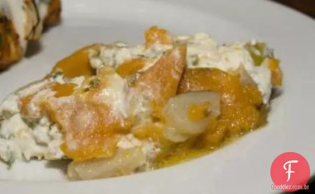 Batatas doces e brancas com creme de coentro