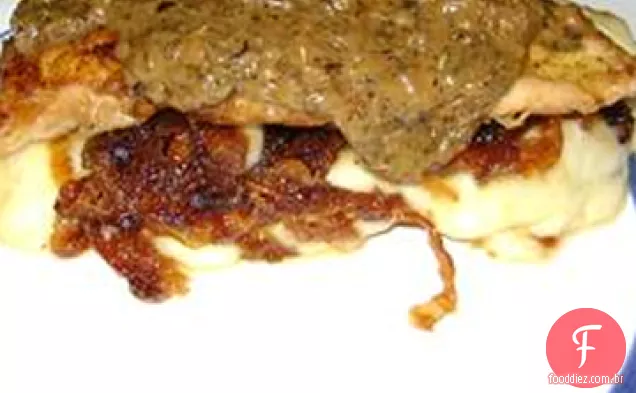 Frango com Brie e cebola caramelizada
