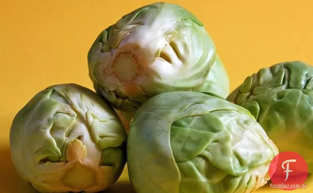 Couve De Bruxelas Com Kaiserfleisch E Cebola Roxa