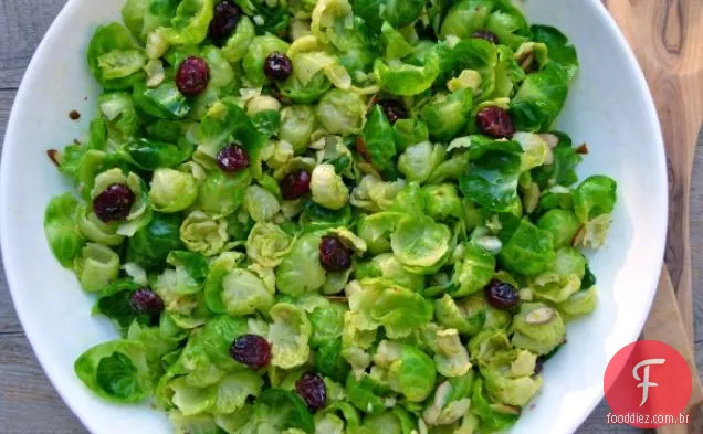 Salada De Folhas De Broto De Bruxelas