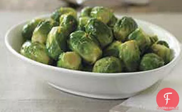 Couve de Bruxelas doce com molho balsâmico