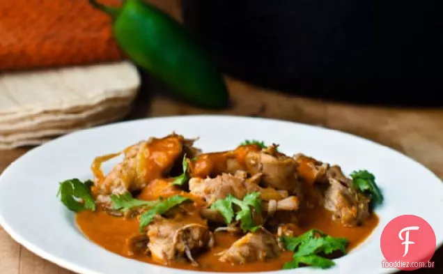 Frango com Tomatillo e molho vermelho Chile