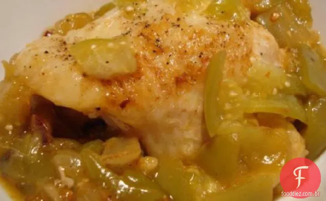 Entomado De Pollo (Tomatillos e frango)