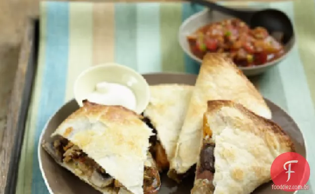 Quesadillas Com Linguiça de frango e Legumes Assados