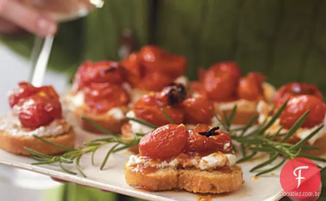 Crostini De Tomate De Uva Torrado Com Mel