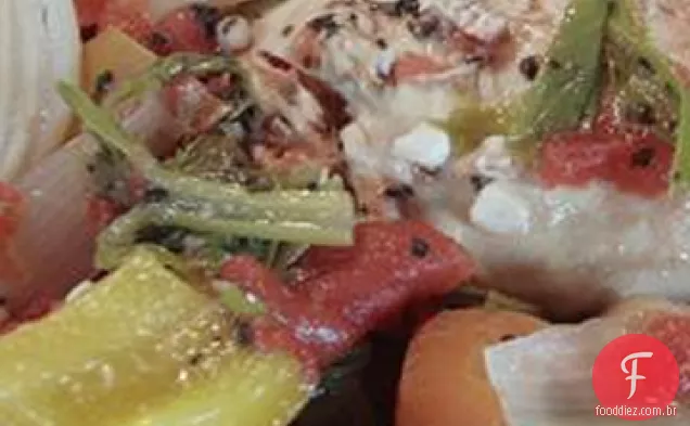 Ensopado lento de frango e tomate fresco