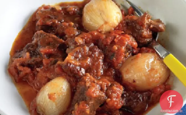 Ensopado de carne e tomate