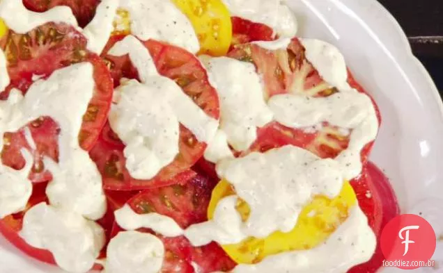 Queijo azul e salada de tomate