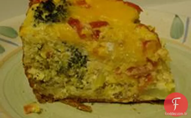 Caçarola de brunch de brócolis e queijo