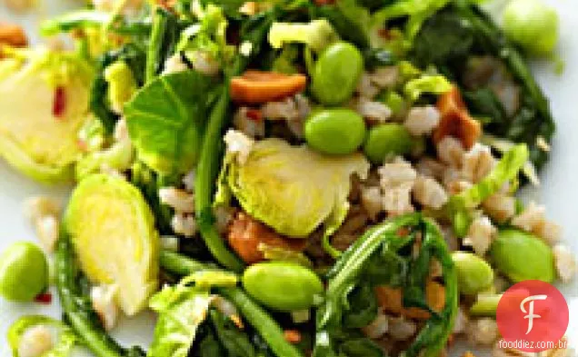Cevada Com Couve De Bruxelas, Espinafre E Edamame