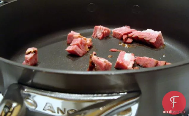 Couves De Bruxelas Com Manteiga Marrom E Abóbora Com Penne