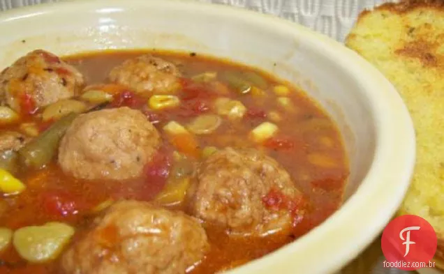 Almôndega e ensopado de legumes