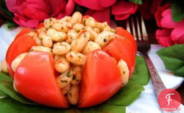 Salada de feijão branco e tomate