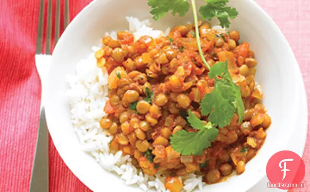 Lentilhas secas em molho de tomate
