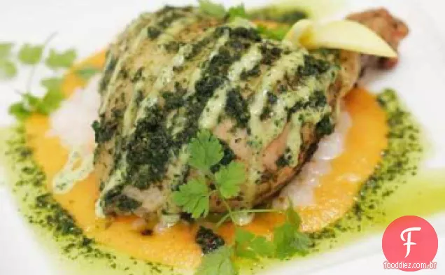 Frango Pesto vermelho e alcachofras