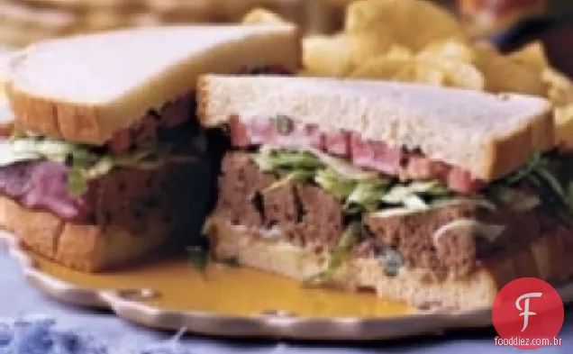 Sanduíche De Bolo De Carne