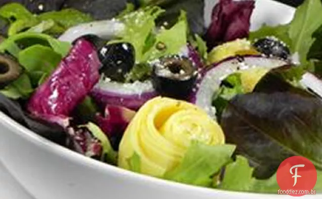 Salada com alcachofras