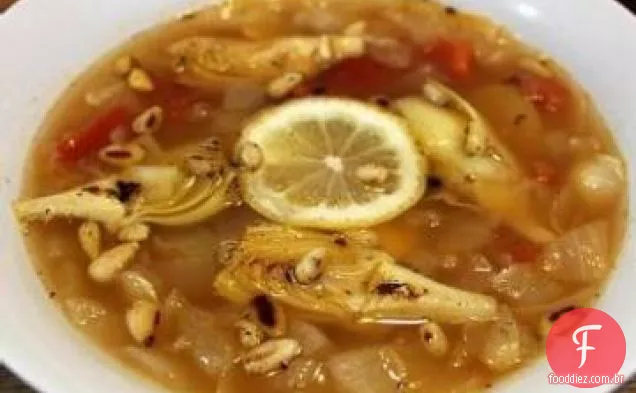 Sopa de cogumelos e alcachofra