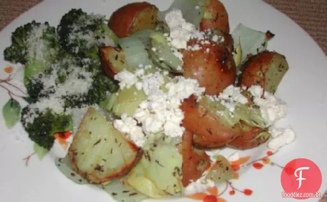 Batatas assadas com alcachofras e queijo Feta