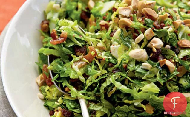 Bruxelas Sprout Hash com Bacon, avelãs e hortelã