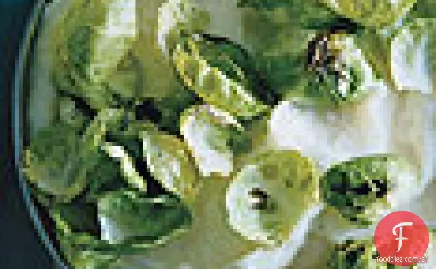 Puré De Pastinaga Com Folhas Salteadas De Couve De Bruxelas