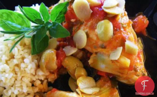 Frango em molho de alcachofra de tomate