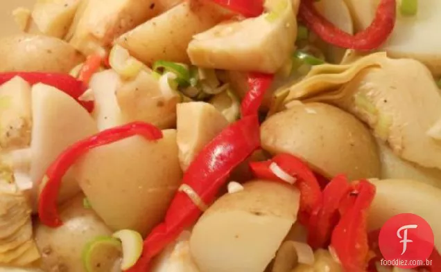 Alcachofra, Pimenta Vermelha E Salada De Batata
