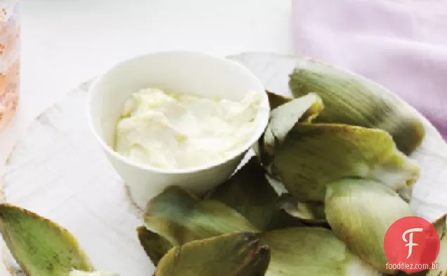 Alcachofras cozidas no vapor com Aioli limão-alho