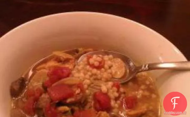 Alcachofra, frango e azeitonas