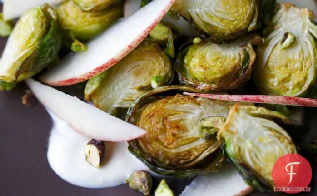 Broto De Bruxelas E Salada De Maçã