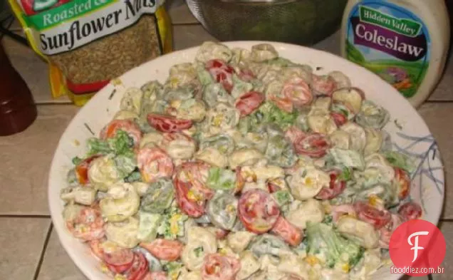 Brócolis, Tortellini e salada de Bacon