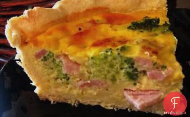 Quiche de presunto e brócolis