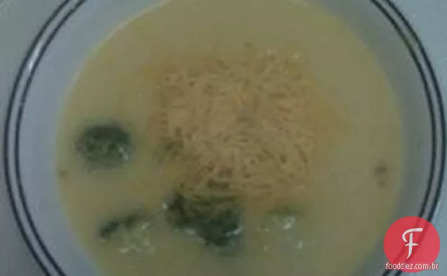 Sopa de queijo brócolis IV