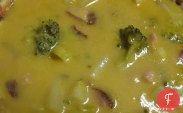 Sopa de batata fogão lento com um Zip